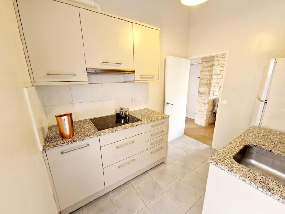 Apartamento A Un Paso De Playa ซาลอว์ ภายนอก รูปภาพ